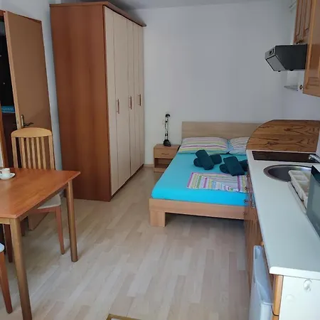 Apartma-studio Barbara Apartment